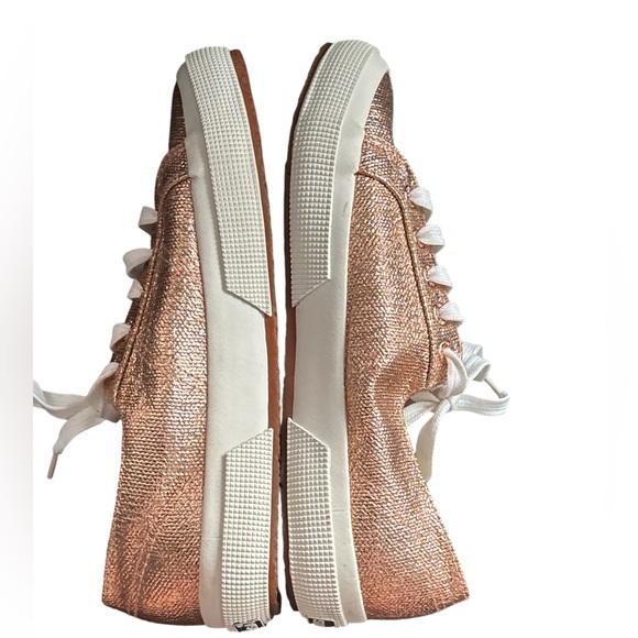 Superga Women’s Metallic Rose Gold Sneakers Size 6.5 - Picture 3 of 6